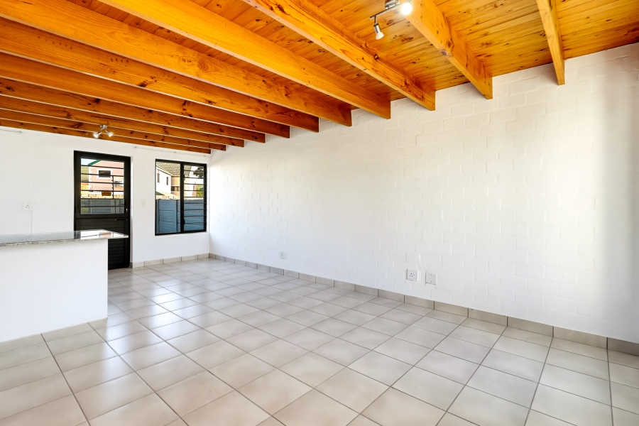 2 Bedroom Property for Sale in Heritage Park Western Cape